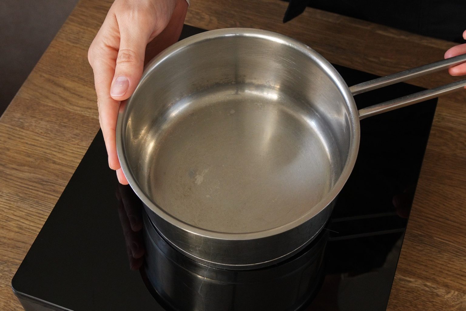 A stainless steel saucepan suitable for browning butter